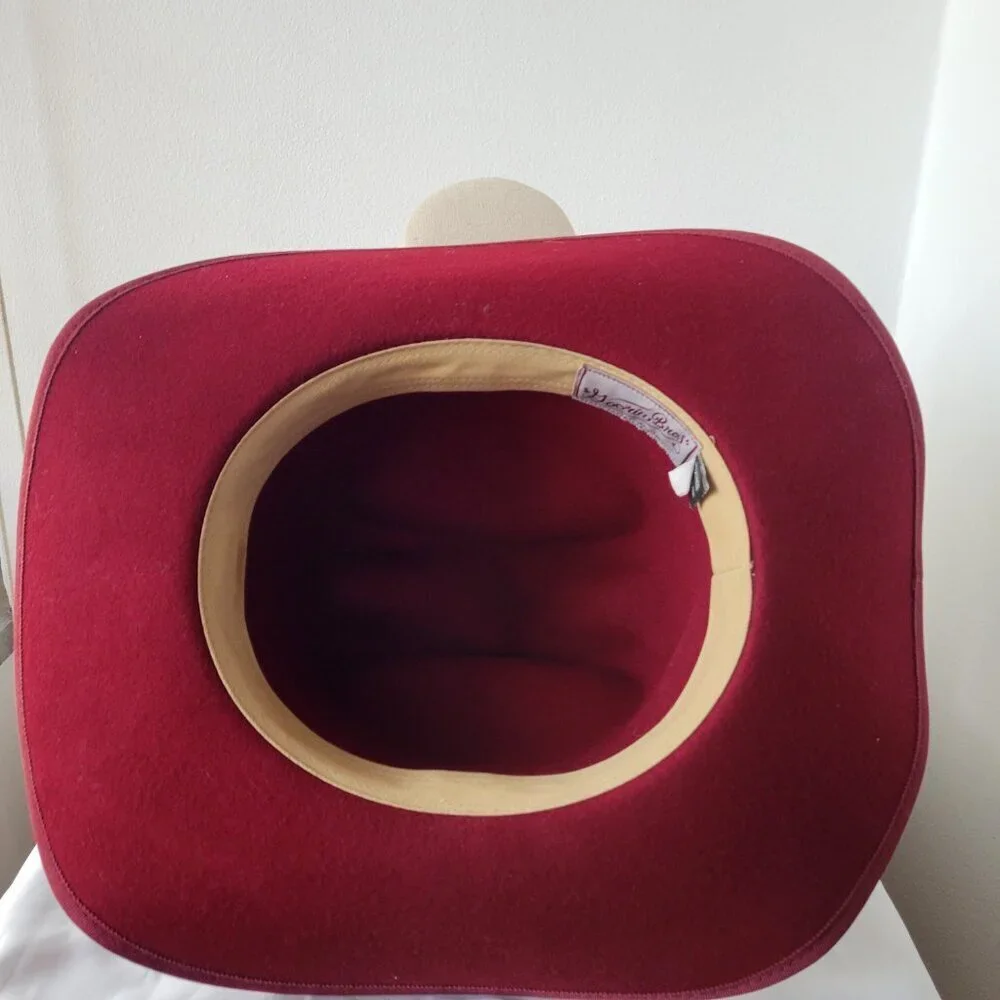 Goorin Bros’ Women's Burgundy / Wine Cowboy Wide Brim Fall/Winter Hat